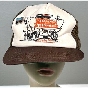 VTG Brown WESTERN WHEELERS CAMPING CLUB Covered Wagon Mesh TRUCKER CAP & PIN USA